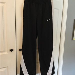 Nike pants size small